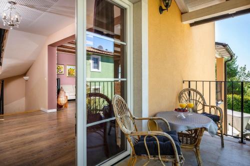 Balkons/terase, Luxury villa with a swimming pool Rakalj, Marcana - 26928 in Rakalj
