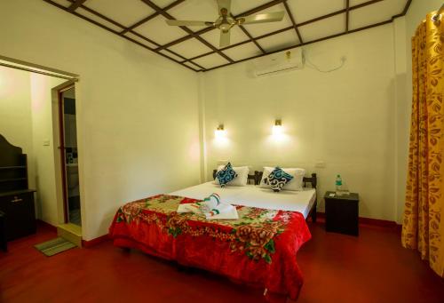 Deluxe Room image 2