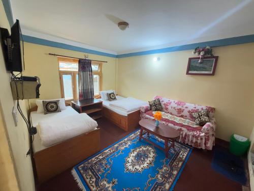 Dolakha Sherpa Guest House in Čarikota