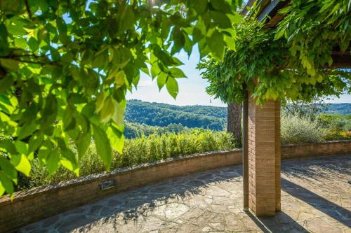 Зовнішній вигляд готелю, Hidden Villa Among Olive Trees In Tuscany in Палая