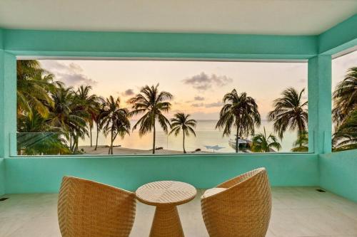 Kool Kai Cayman Kai Beachfront Sunset Villa – khách sạn tại Rum Point