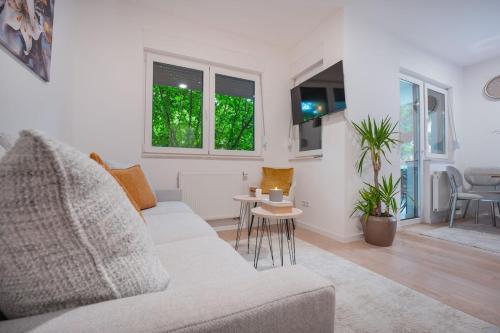 Modern Cozy Apartment Free Parking Near Center
