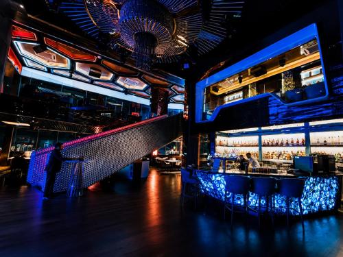 Platinum KLCC By Velora Hospitality - image 3
