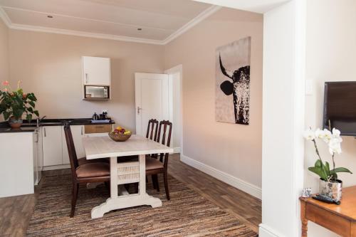 Devereux Lodge in Berea