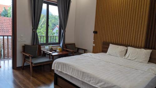 room detail thumbnail 0