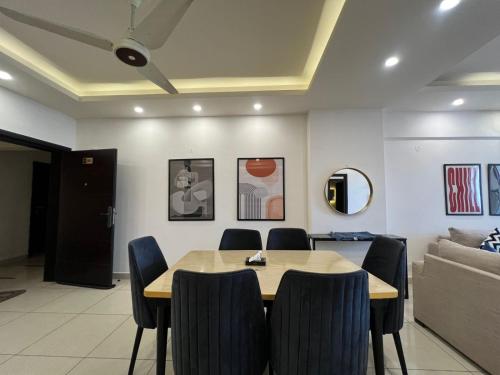 SKYLINE VIEW Signature Apartments Opposite Centaurus Mall Islamabad - image 8