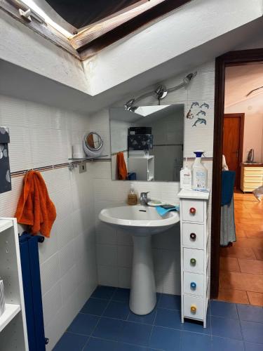 Beachside Apartment in Villa in Кверчіанела