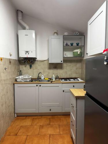 Beachside Apartment in Villa in Кверчіанела