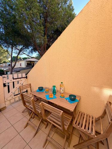 Appart 2 à 4 personnes Clim Wifi Terrasse Parking Mer