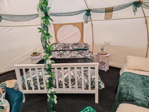 The Shire Glamping in Capel-le-Ferne