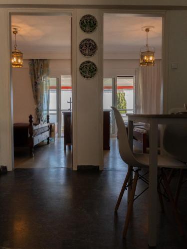 Renas house in Riviera (Thessaloniki)