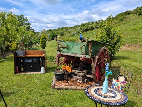 The Shire Glamping in Capel-le-Ferne