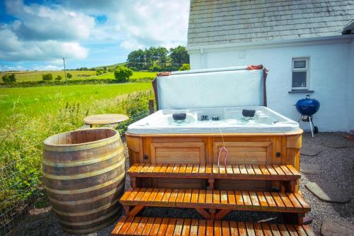 Viesnīcas āriene, Bridge's Cottage - Hot tub - Plunge Pool in Fermoy