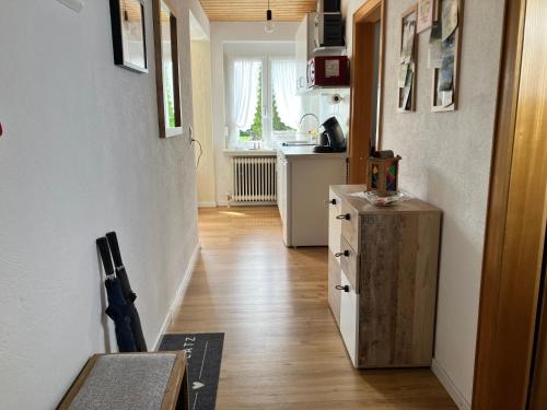 virtuve, Kleine Ferienwohnung am Rande der Wildnis in Sibratsgfall