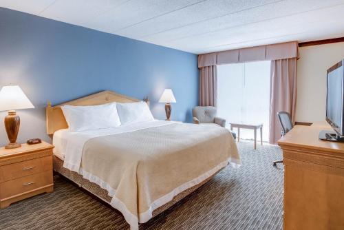 Deluxe King Room - Disability Access/Non-Smoking