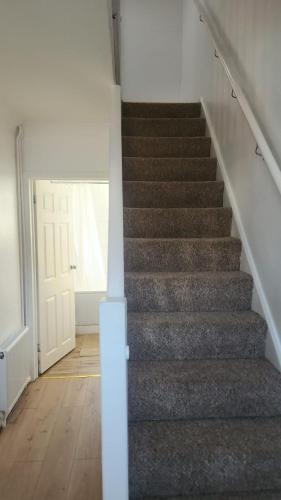 Udvendig, Lush Stays l Spacious 3BDR l Sleeps 5 l Secure Parking l Fast Wi-Fi l LongTerm Rates Available in Tilbury
