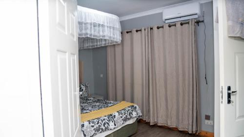 Acacia Luxury Home - image 3