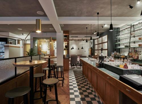 酒吧/高級酒吧, 格林酒店 (Green Hotel) in 亨克市中心