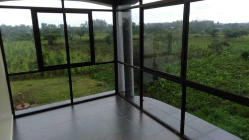 Sunset Grove in Paraa