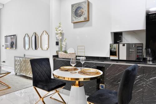 J ONE Business Bay - Luxury Studio - PNB Living - image 2