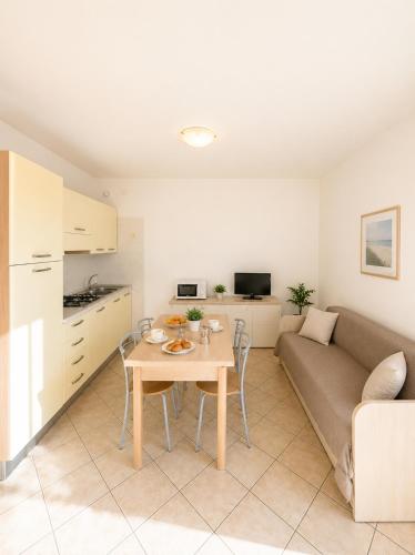 RESIDENCE STEFANIA - AGENZIA COCAL - image 4