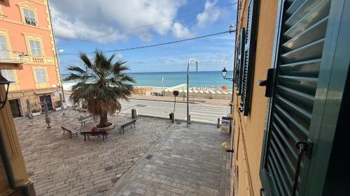  Appartamento piazza Buccelli a 10 mt dal mare in Varraze