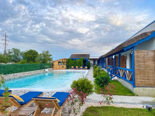 . Delta Land Bungalows