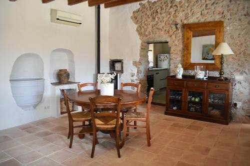 Can Guidet Boutique in Bellcaire d'Emporda
