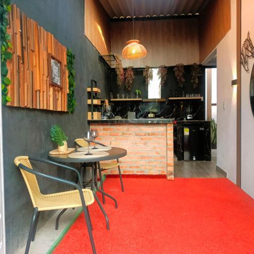 Suite boutique cerca al parque cama 2 x 2 y sofa cama in Acacias