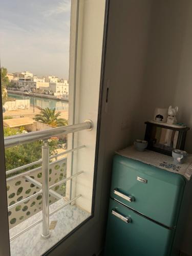 Modern & cozy apartment canal & sea view in La Goulette