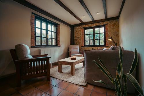 Casa Val de Vida - Guesthouse with big garden in La Cavada