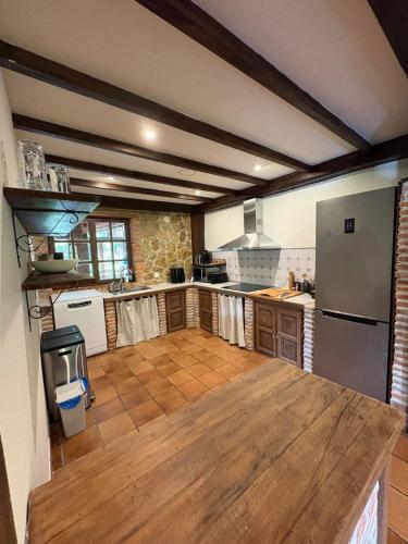 Casa Val de Vida - Guesthouse with big garden in La Cavada