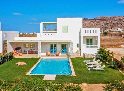 Plioni Villas With Private Pool & Suites With Hot Tub – khách sạn tại Mikri Vigla