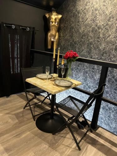 Logement Sensuelle avec Balnéo & Ambiance Tamisée (Logement Sensuelle avec Balneo & Ambiance Tamisee) in Dizy