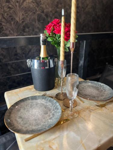 Logement Sensuelle avec Balnéo & Ambiance Tamisée (Logement Sensuelle avec Balneo & Ambiance Tamisee) in Dizy