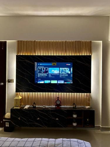 Designer 1BR & 2BR Apartment in DHA With TV & AC - image 4