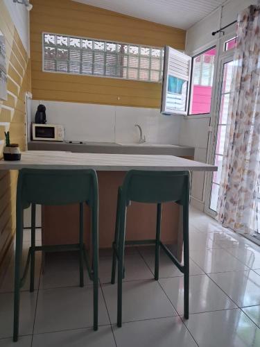 virtuve, Appartement cosy au Gros-Morne in Gros-Morne