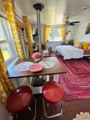 Private Suite - Stay Awhile DC East, Capitol Heights MD 1BR1BA Bonus Room Amenities in Capitol Heights, USA