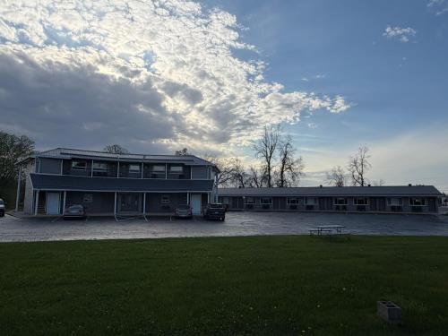 Aquarius Motel