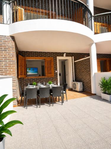 Pilar Beach House.