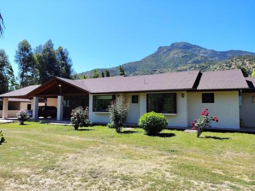 . Casa de Campo con Piscina, Tinaja y Vista al Cerro