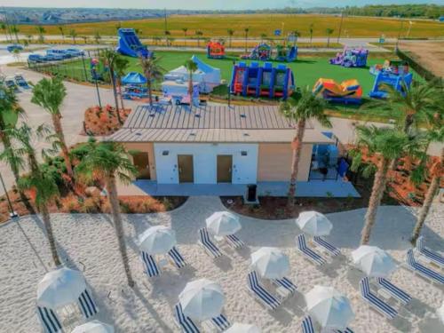 . 3BR Lakefront Duplex in a Gated Lagoon Community