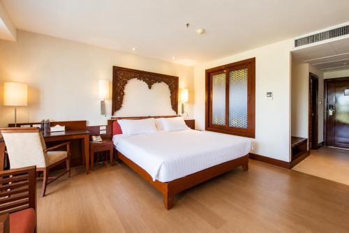 room detail thumbnail 1