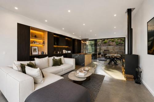 Skyline House | Designer Living | Lake Hawea – khách sạn tại Lake Hawea