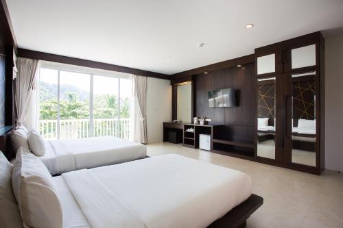 Golden Beach Resort in Krabi