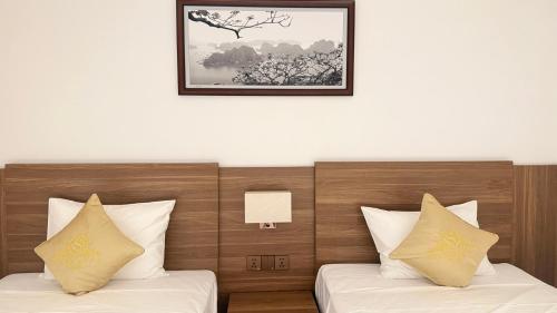 Serene Hotel - image 2