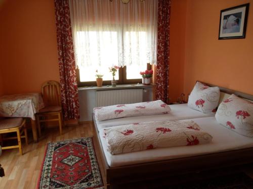 邁因策爾拉德旅館 (Gasthof und Pension Mainzer Rad) in 施韋青根