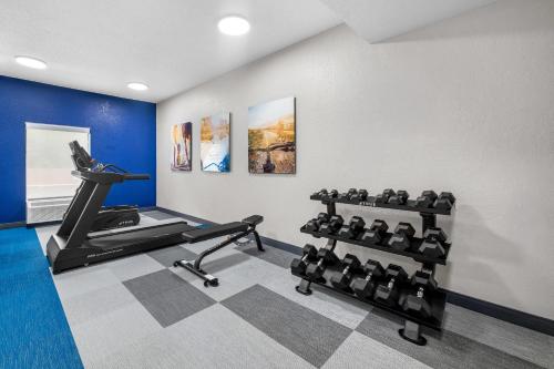 Comfort Inn South - image 23