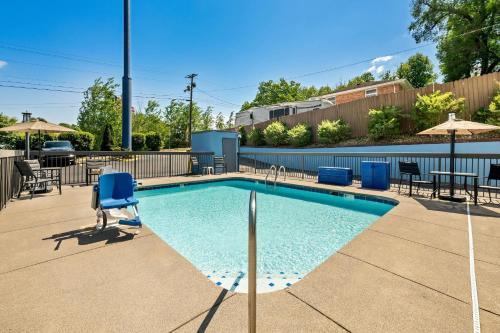 Comfort Inn South - image 43
