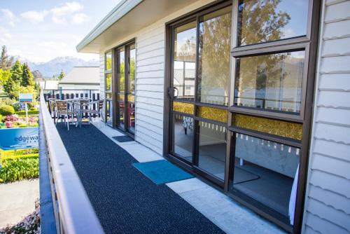Балкон/тераса, Edgewater Motel in Те Ано
